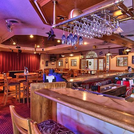 Clarion Inn Conference Center Modesto Εξωτερικό φωτογραφία