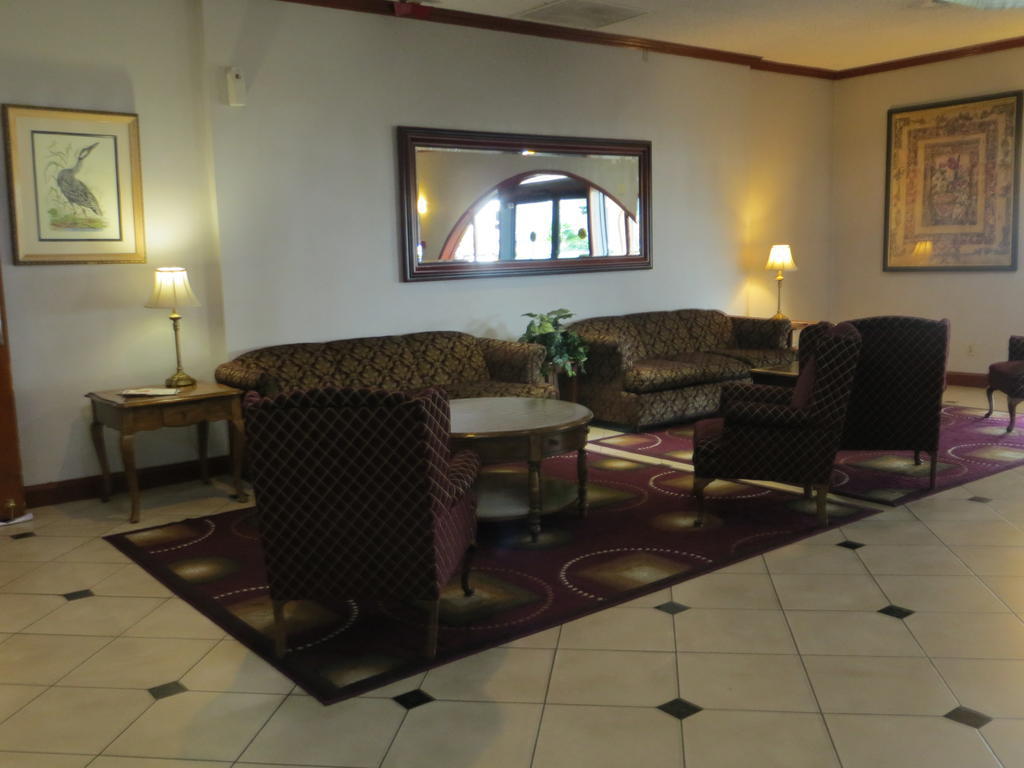 Clarion Inn Conference Center Modesto Εξωτερικό φωτογραφία