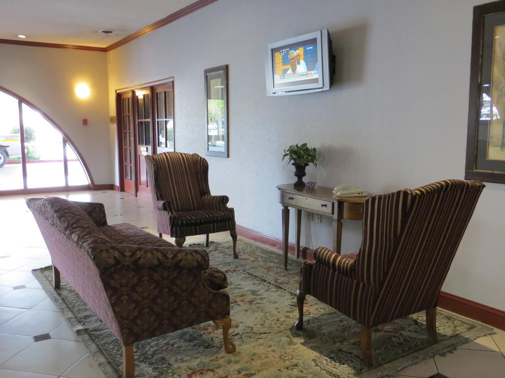 Clarion Inn Conference Center Modesto Εξωτερικό φωτογραφία