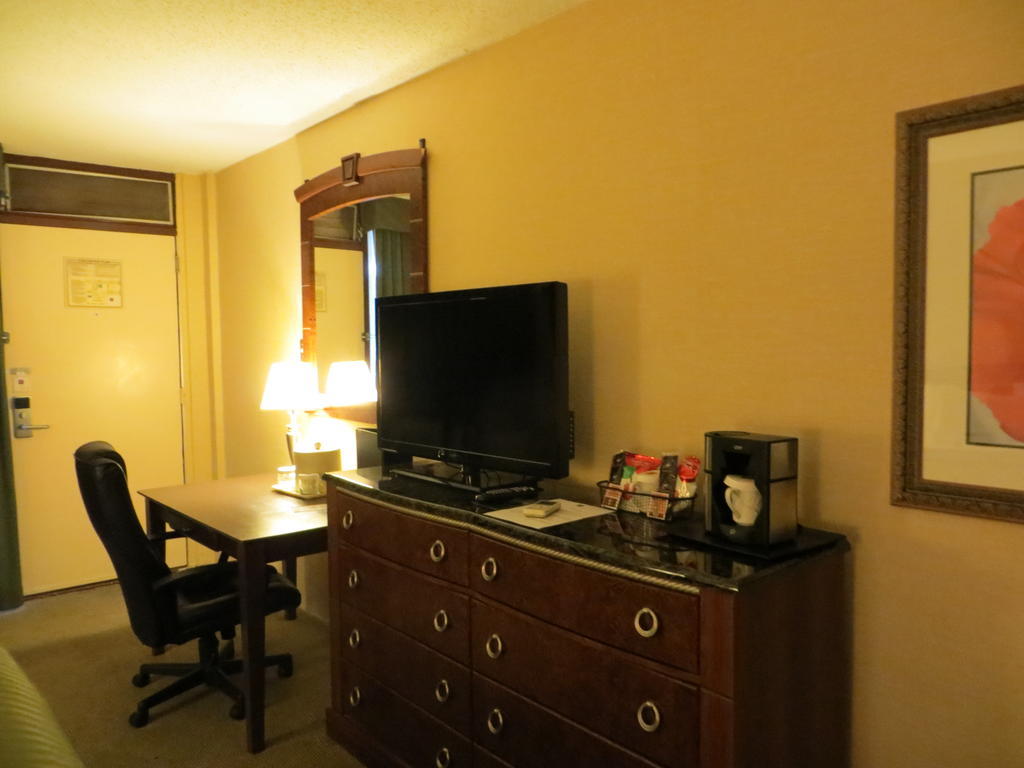 Clarion Inn Conference Center Modesto Εξωτερικό φωτογραφία